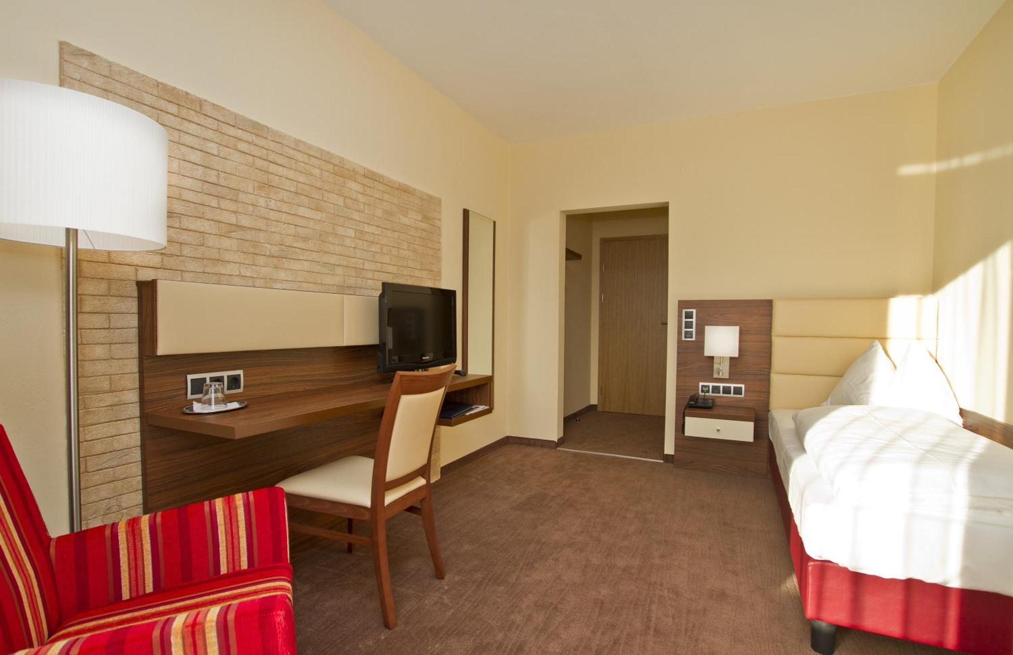 Hotel Schoenis-landhotel 3*
